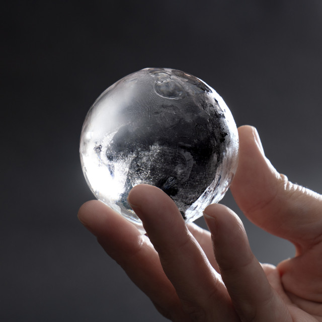 純氷とは？飲食店が選ぶ業務用氷の理由