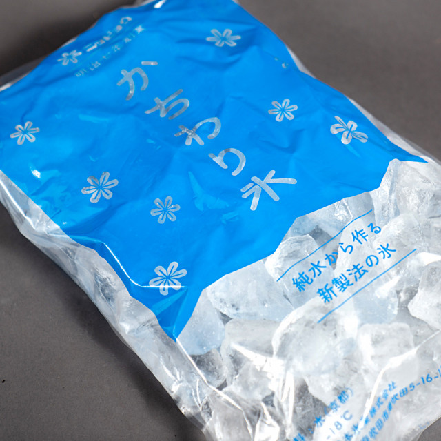 カチワリ (美里氷室三重天然水 使用)